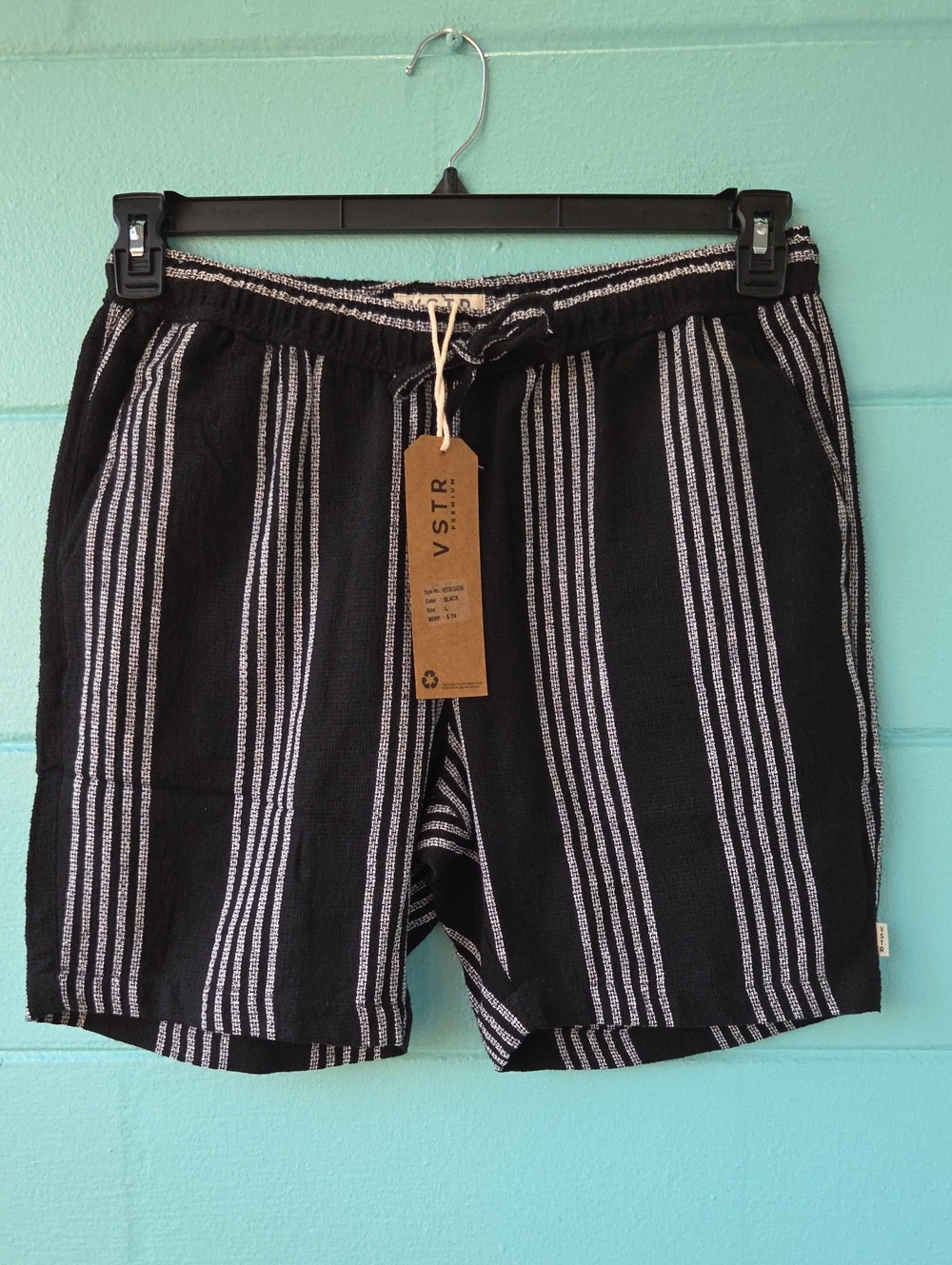 NWT "VSTR Premium" Striped Woman's Shorts Size Large